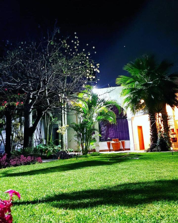 Hotel Tlaquepaque Pueblito Esterno foto
