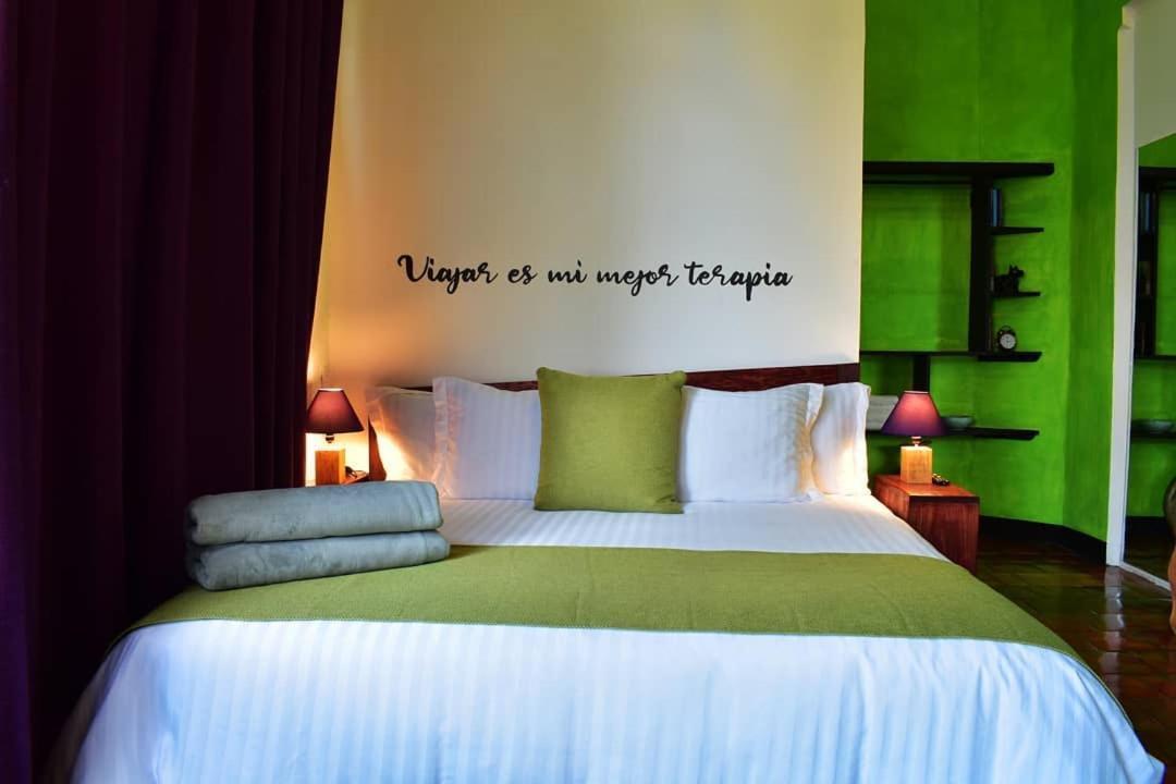 Hotel Tlaquepaque Pueblito Esterno foto